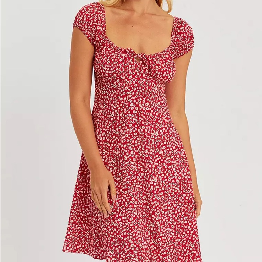 Super cute mini red dress white floral features y2k goin out summer ruffle skirt